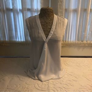 Crisp white NWOT Apt 9 blouse
